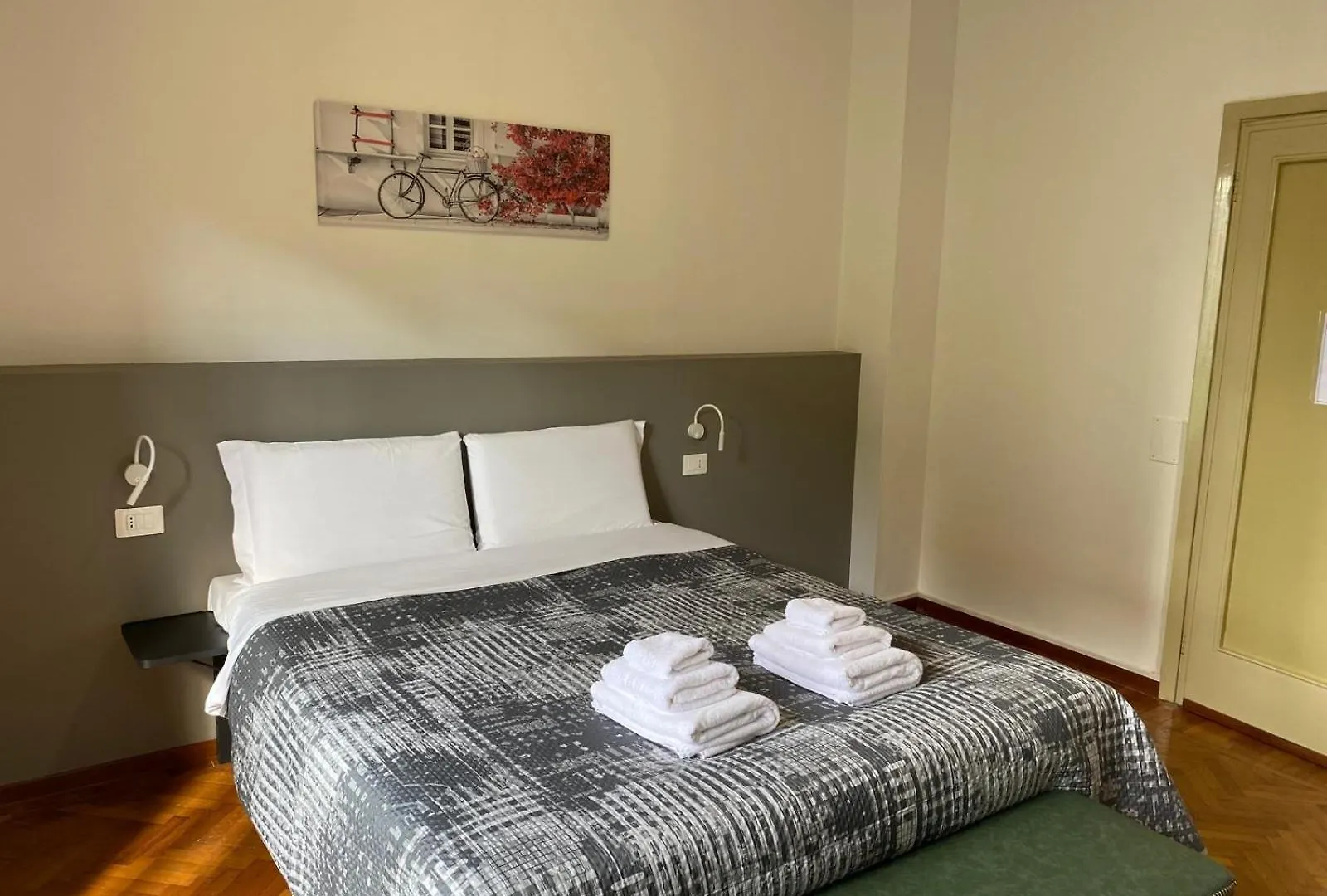 Megaride'S Dependance Hotel Como Guest house